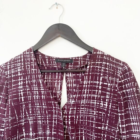 Banana Republic Factory Burgundy White Blouse - Picture 3 of 10
